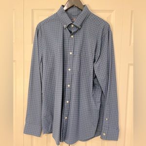 mens Large vineyard vines button down performance dress shirt